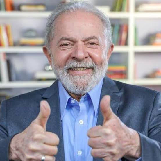 IPEC: Lula cresce, ultrapassa Bolsonaro e abre 5 pontos de vantagem no RJ