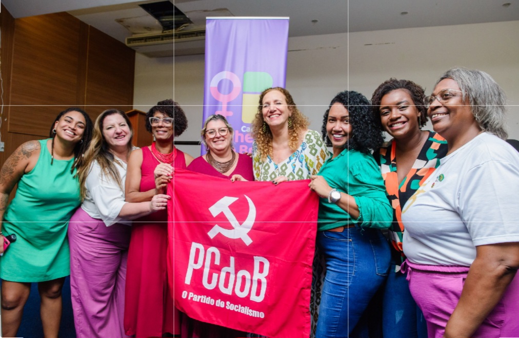 Caravana Mulheres pelo Brasil reúne dezenas de comunistas em Niterói